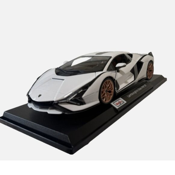 Maisto  Special Edition 1:18 Scale Lamborghini Sian FKP 37 Diecast Car - Picture 2 of 8